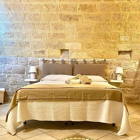 Suite Arco 166 Stanza Privata Трані Екстер'єр фото